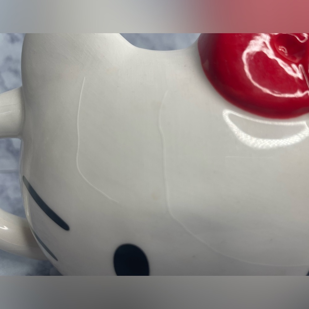 Hello Kitty Mug - Picture 3 of 6